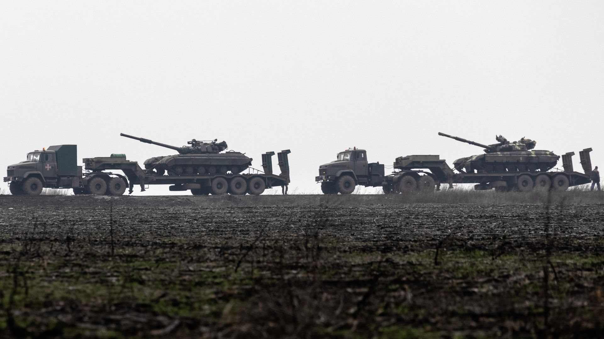 Украинская военная техника в Луганской области - РИА Новости, 1920, 28.02.2022