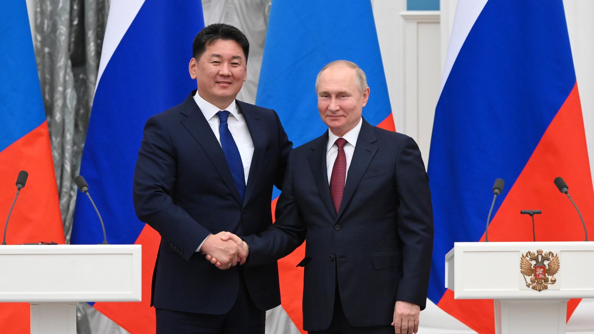Президент РФ Владимир Путин и президент Монголии Ухнагийн Хурэлсух Президент РФ Владимир Путин и президент Монголии Ухнагийн Хурэлсух - РИА Новости, 1920, 02.09.2024