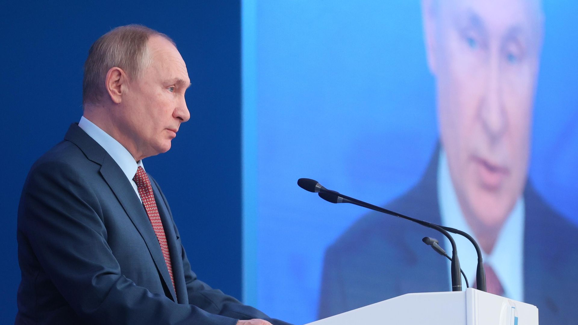 Президент России Владимир Путин принимает участие в работе съезда Российского союза промышленников и предпринимателей Президент России Владимир Путин принимает участие в работе съезда Российского союза промышленников и предпринимателей - РИА Новости, 1920, 22.12.2021