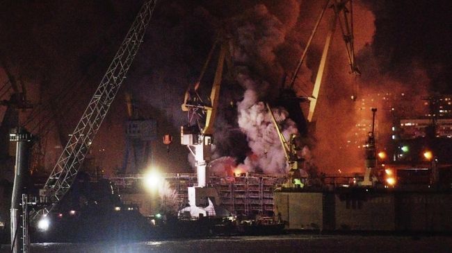 Пожар на корвете Проворный на заводе Северная верфь в Санкт-Петербурге