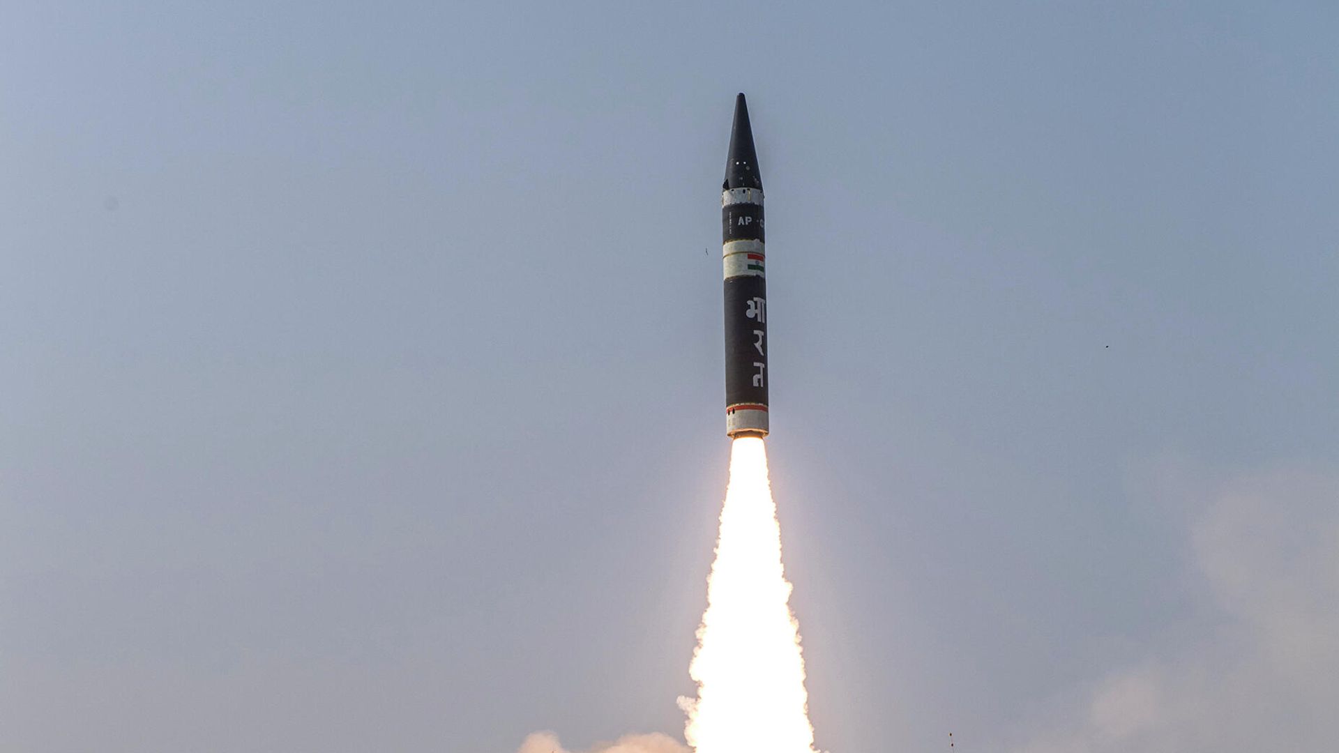 Запуск баллистической ракеты нового поколения Agni P в Индии Запуск баллистической ракеты нового поколения Agni P в Индии - РИА Новости, 1920, 21.10.2022