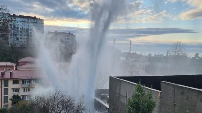 Повреждение магистрального водовода