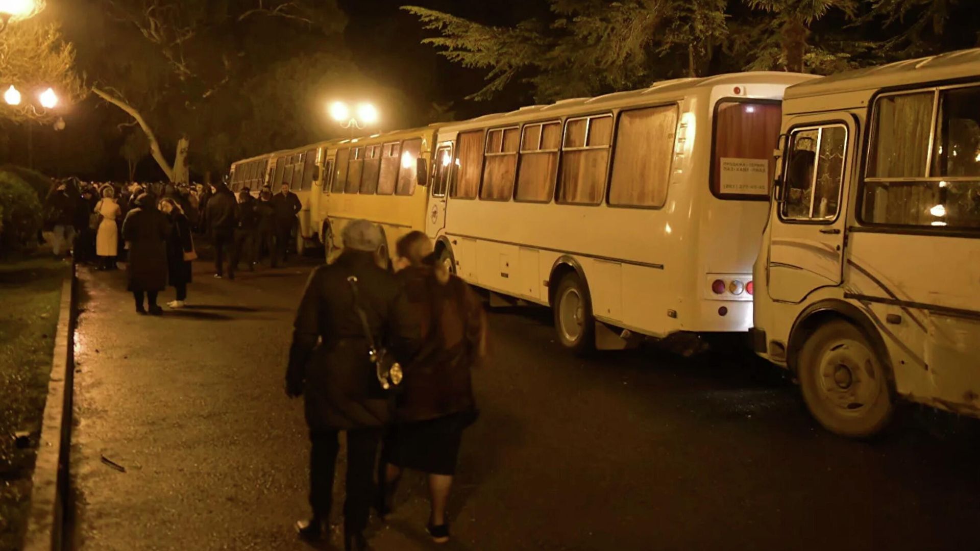 Несанкционированный митинг оппозиции в Сухуми, Абхазия Несанкционированный митинг оппозиции в Сухуми, Абхазия - РИА Новости, 1920, 21.12.2021