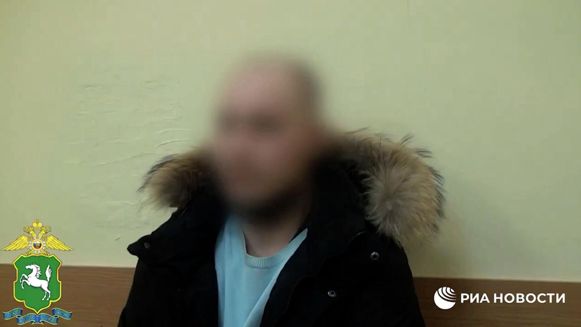 Оделся и домой пошел – обвиняемый в поджоге томской Ленты рассказал о случившемся Оделся и домой пошел – обвиняемый в поджоге томской Ленты рассказал о случившемся - РИА Новости, 1920, 22.12.2021