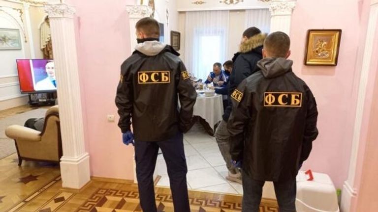 Обыск у ректора Смоленского государственного университета спорта Георгия Греца Обыск у ректора Смоленского государственного университета спорта Георгия Греца