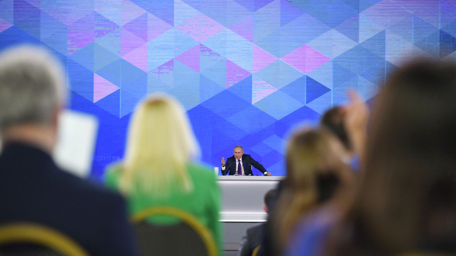 Президент РФ Владимир Путин на большой ежегодной пресс-конференции в Центральном выставочном зале Манеж - РИА Новости, 1920, 23.12.2021