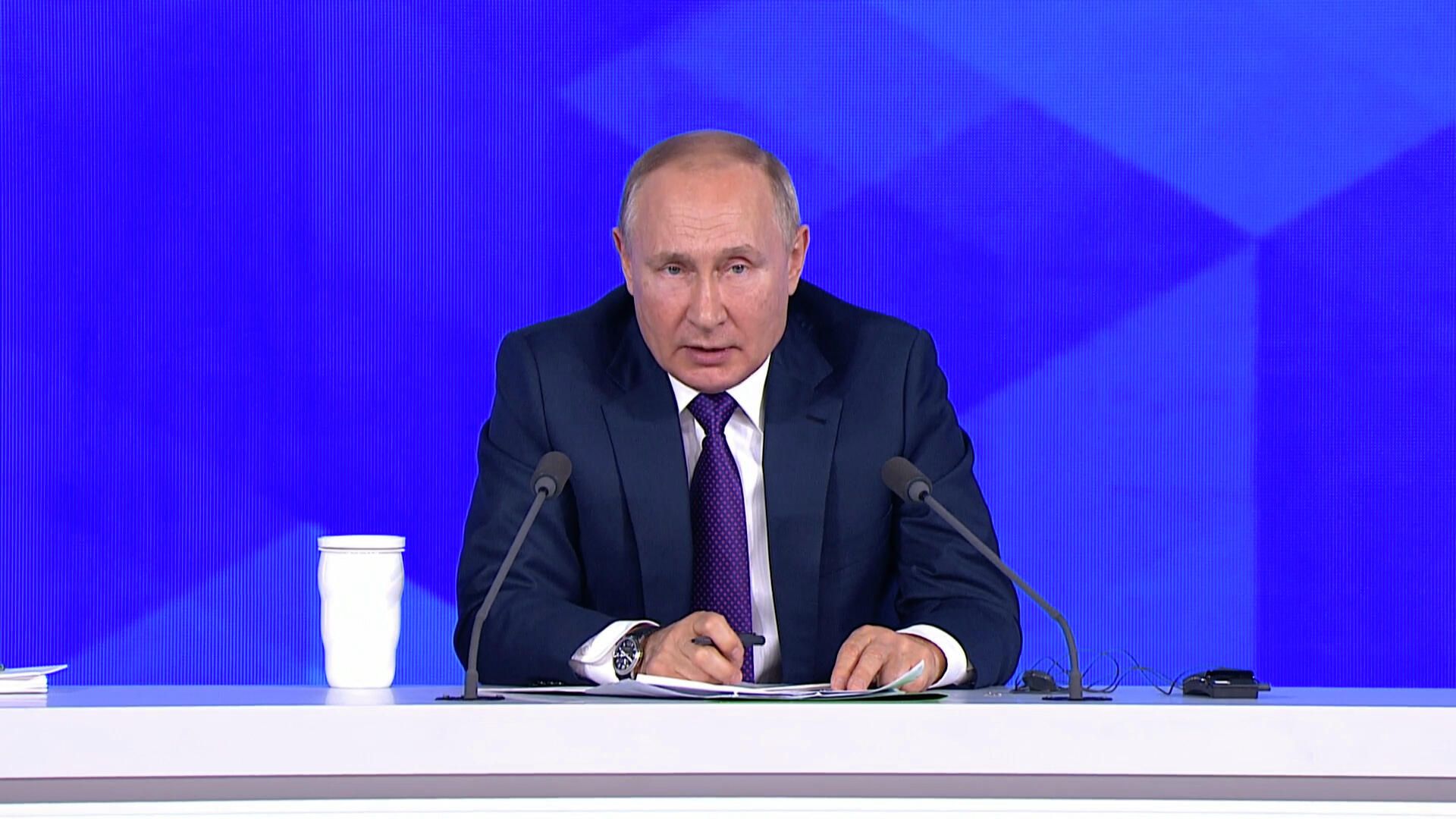 Мы обязательно это сделаем – Путин об индексации пенсии по уровню инфляции Мы обязательно это сделаем – Путин об индексации пенсии по уровню инфляции - РИА Новости, 1920, 23.12.2021