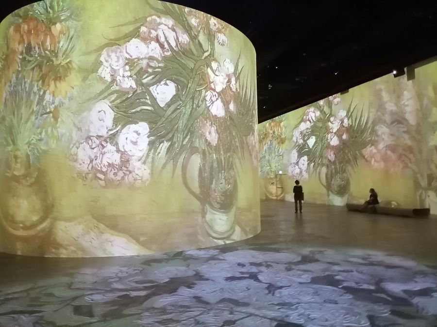 В Infinity des Lumieres