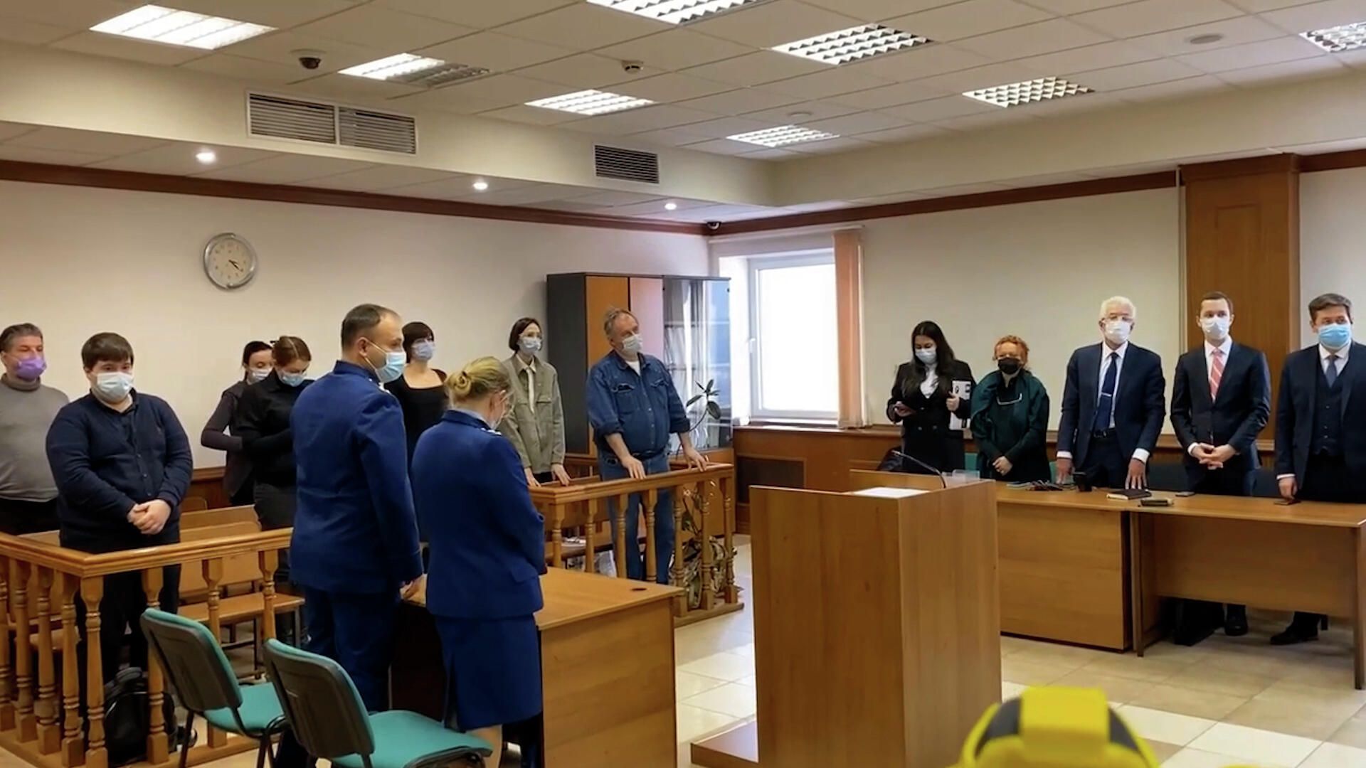 Мосгорсуд постановил ликвидировать правозащитный центр Мемориал* Мосгорсуд постановил ликвидировать правозащитный центр Мемориал* - РИА Новости, 1920, 29.12.2021