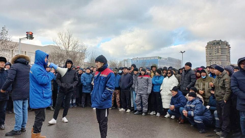 Митинг против повышения цен на газ в Актау, Казахстан Митинг против повышения цен на газ в Актау, Казахстан - РИА Новости, 1920, 08.01.2022