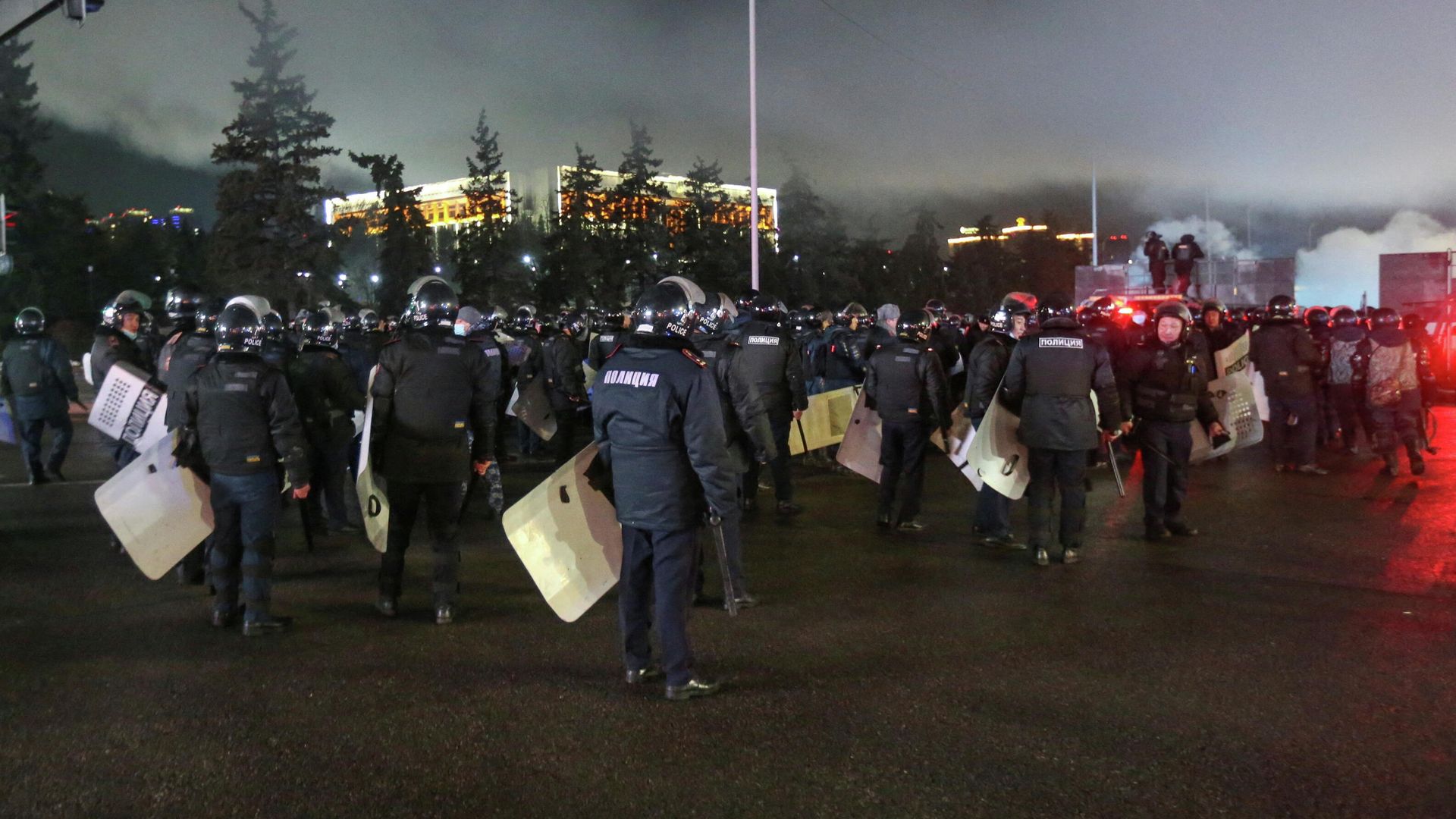 Акция протеста против повышения цен на газ в Алма-Ате, Казахстан Акция протеста против повышения цен на газ в Алма-Ате, Казахстан - РИА Новости, 1920, 05.01.2022