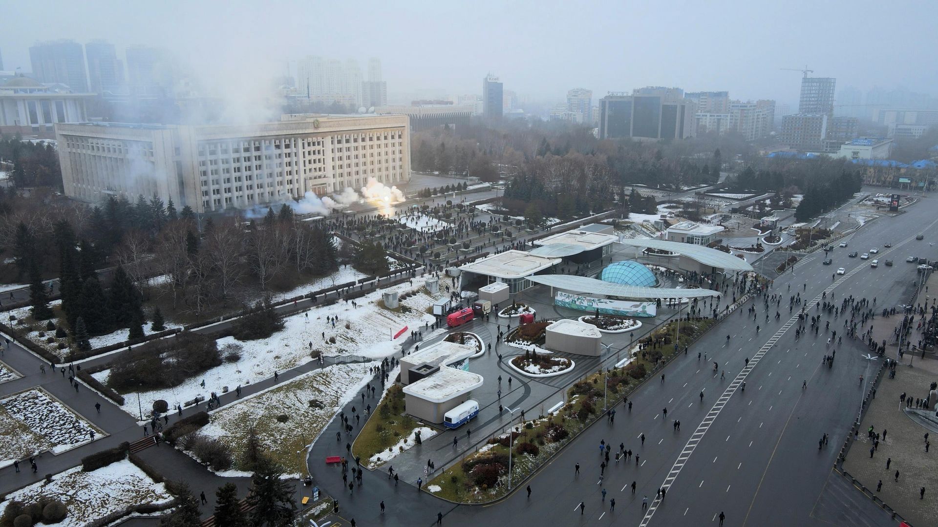Акция протеста в Алма-Ате, Казахстан Акция протеста в Алма-Ате, Казахстан - РИА Новости, 1920, 05.01.2022