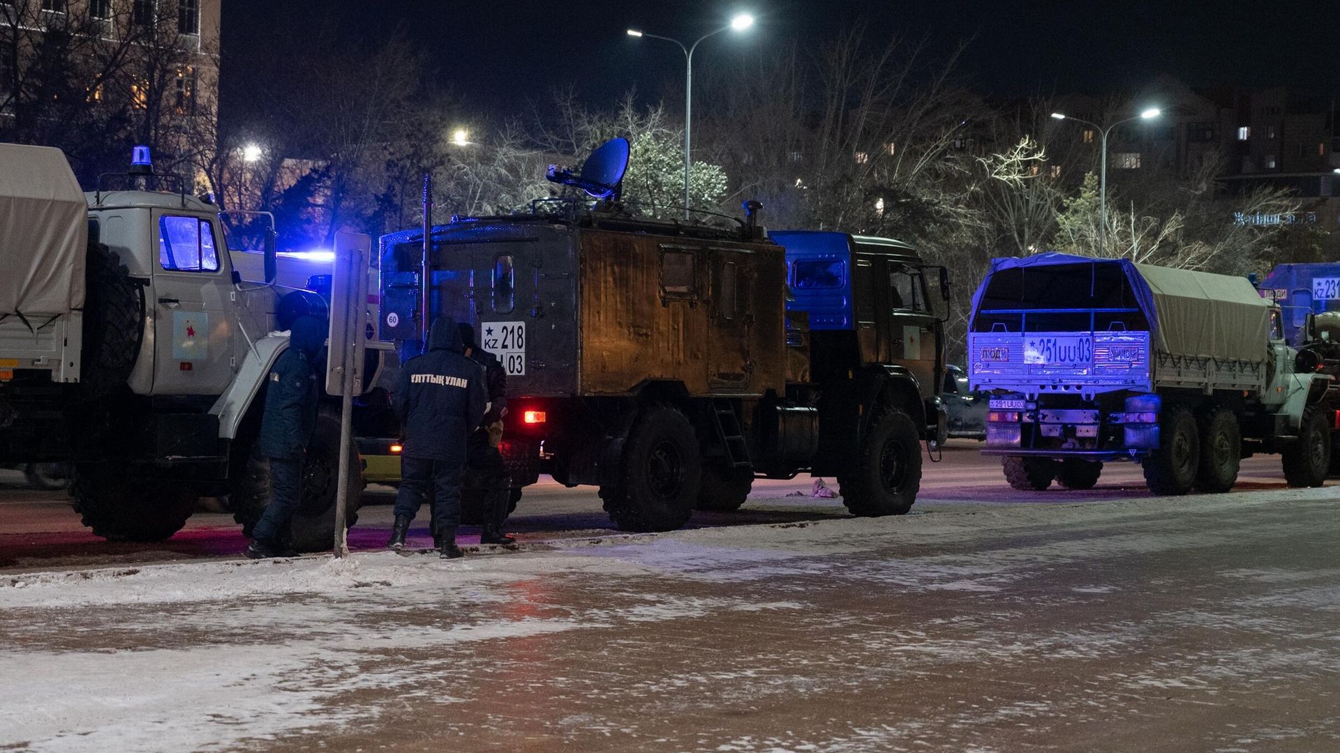 Военнослужащие Национальной гвардии Казахстана дежурят на одной из улиц в Нур-Султане Военнослужащие Национальной гвардии Казахстана дежурят на одной из улиц в Нур-Султане - РИА Новости, 1920, 06.01.2022