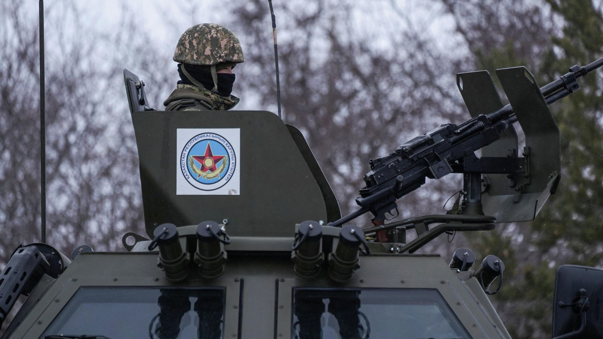 Военный на блокпосту в Нур-Султане, Казахстан Военный на блокпосту в Нур-Султане, Казахстан - РИА Новости, 1920, 09.01.2022