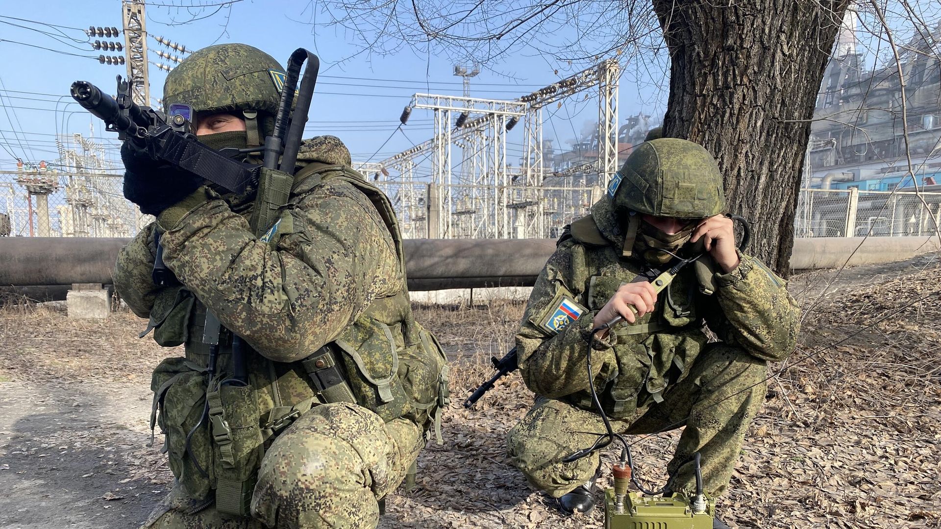 Военнослужащие из состава российского контингента миротворческих сил ОДКБ, охраняющие территорию ТЭЦ-3 в Алма-Ате Военнослужащие из состава российского контингента миротворческих сил ОДКБ, охраняющие территорию ТЭЦ-3 в Алма-Ате - РИА Новости, 1920, 13.01.2022