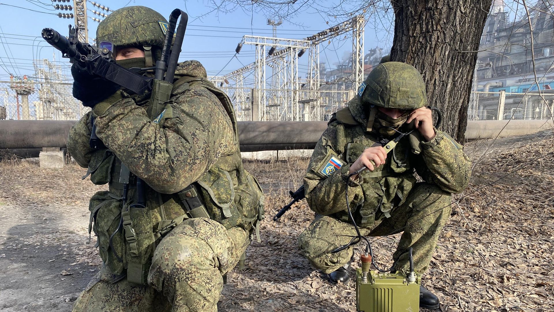 Военнослужащие из состава российского контингента миротворческих сил ОДКБ, охраняющие территорию ТЭЦ-3 в Алма-Ате Военнослужащие из состава российского контингента миротворческих сил ОДКБ, охраняющие территорию ТЭЦ-3 в Алма-Ате - РИА Новости, 1920, 13.01.2022