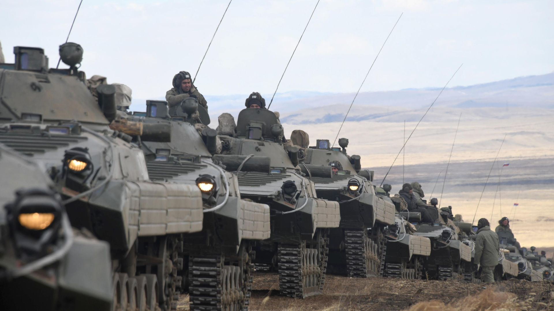 Боевые машины пехоты БМП-2 во время учений войск Восточного военного округа Боевые машины пехоты БМП-2 во время учений войск Восточного военного округа - РИА Новости, 1920, 01.03.2023