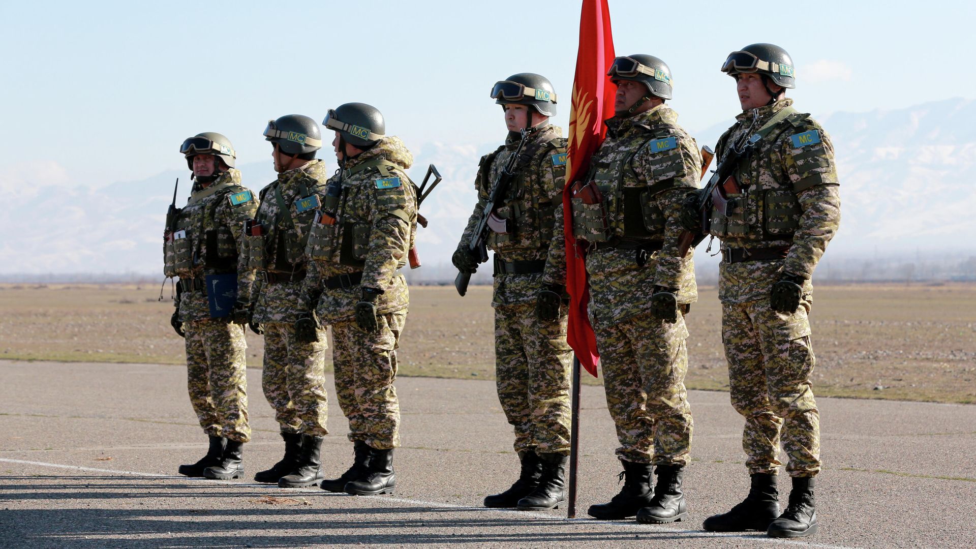 Военнослужащие киргизского контингента миротворческих сил ОДКБ Военнослужащие киргизского контингента миротворческих сил ОДКБ - РИА Новости, 1920, 11.10.2022