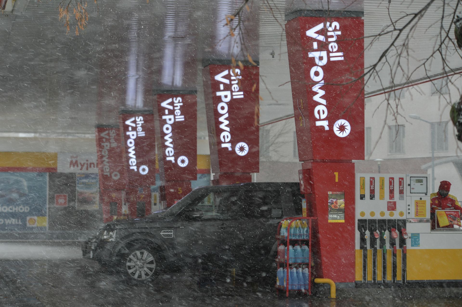 Автозаправочная станция Shell в Варшаве Автозаправочная станция Shell в Варшаве - РИА Новости, 1920, 10.02.2022