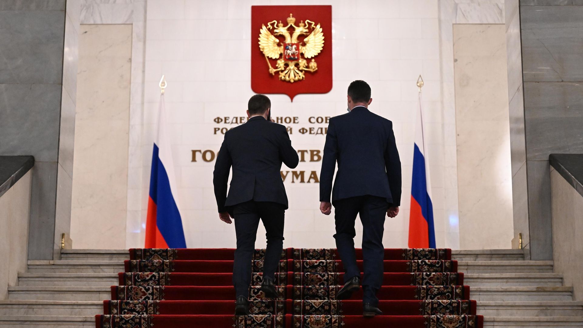 Депутаты перед началом пленарного заседания Государственной думы Депутаты перед началом пленарного заседания Государственной думы - РИА Новости, 1920, 03.03.2022