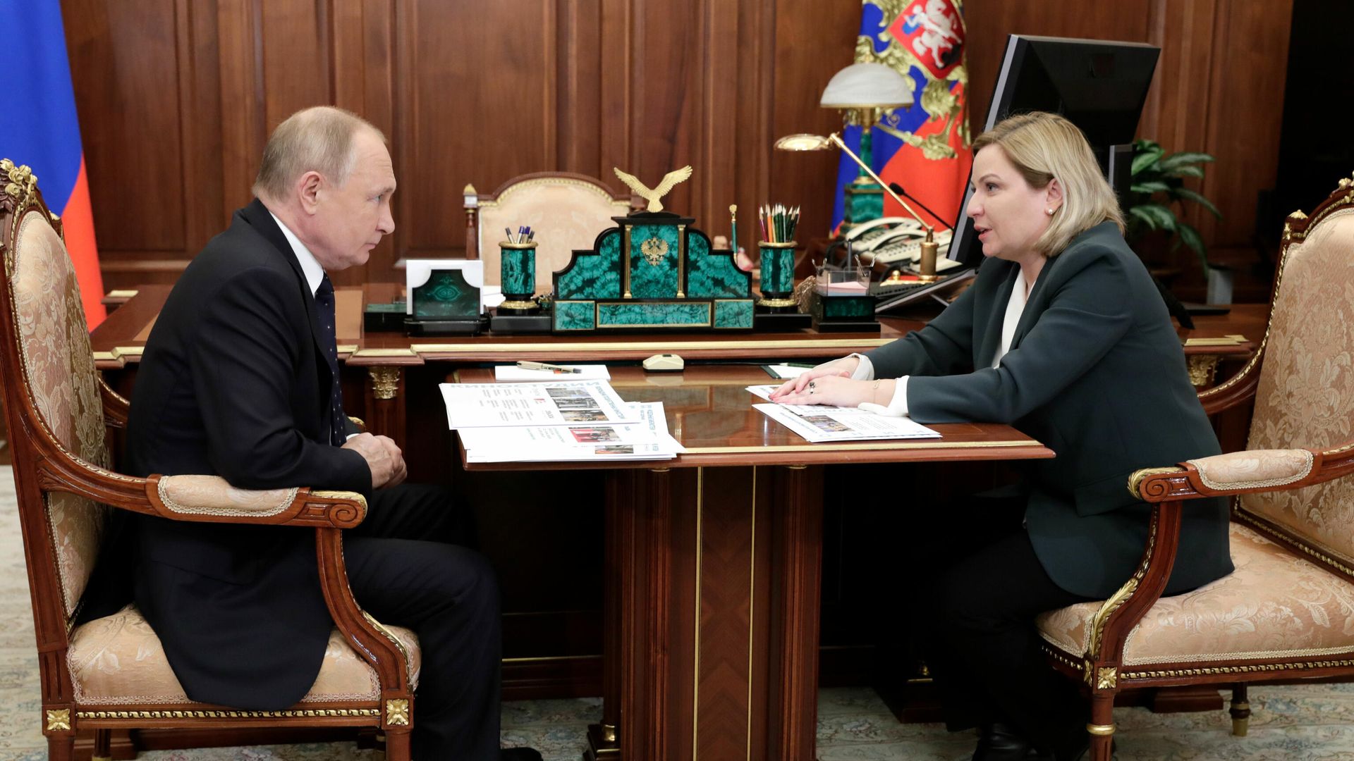18 января 2022. Президент РФ Владимир Путин и министр культуры РФ Ольга Любимова во время встречи. - РИА Новости, 1920, 18.01.2022