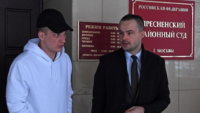 Видеоблогер Эдвард Бил