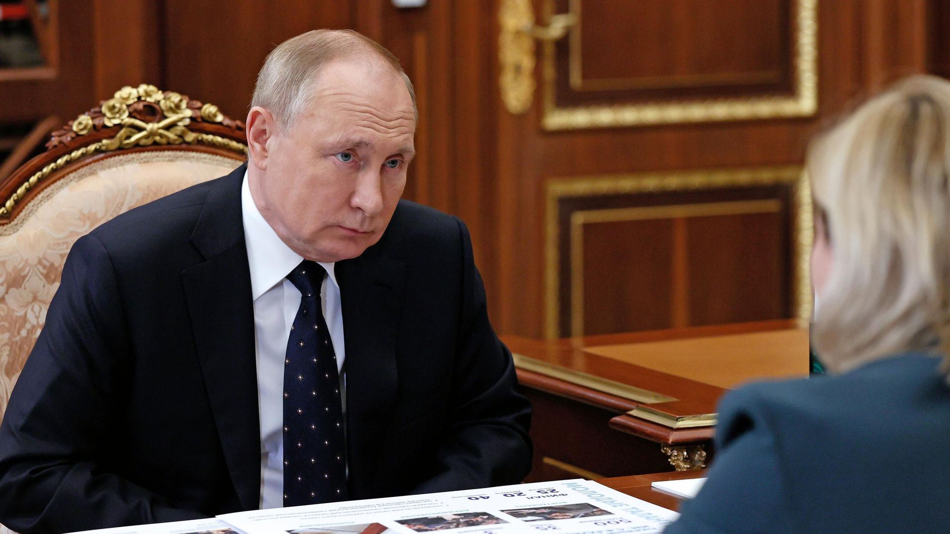 Владимир Путин во время встречи с министром культуры РФ Ольгой Любимовой. Владимир Путин во время встречи с министром культуры РФ Ольгой Любимовой. - РИА Новости, 1920, 09.01.2025