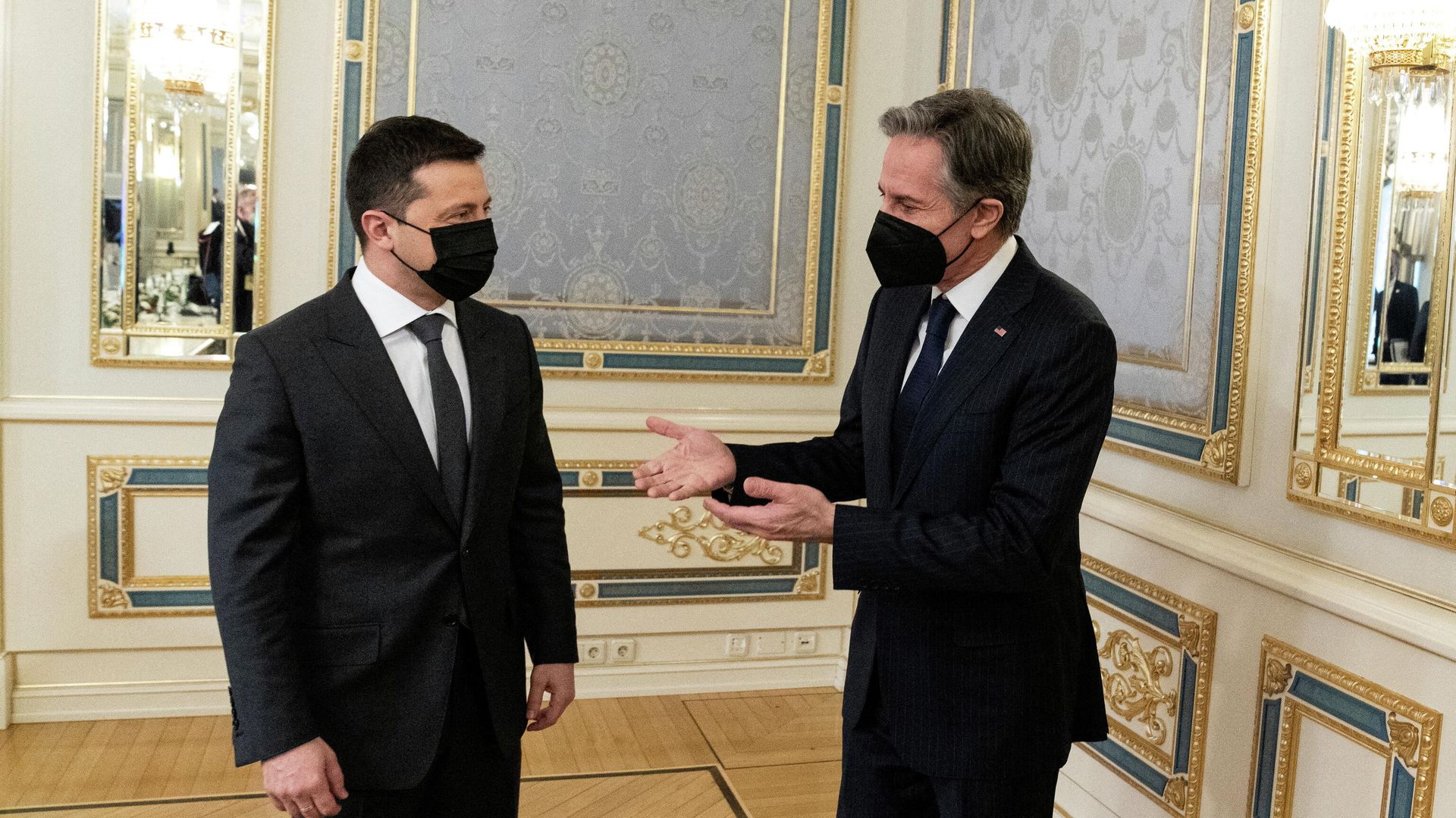 Президент Украины Владимир Зеленский и государственный секретарь США Энтони Блинкен во время встречи в Киеве Президент Украины Владимир Зеленский и государственный секретарь США Энтони Блинкен во время встречи в Киеве - РИА Новости, 1920, 19.01.2022