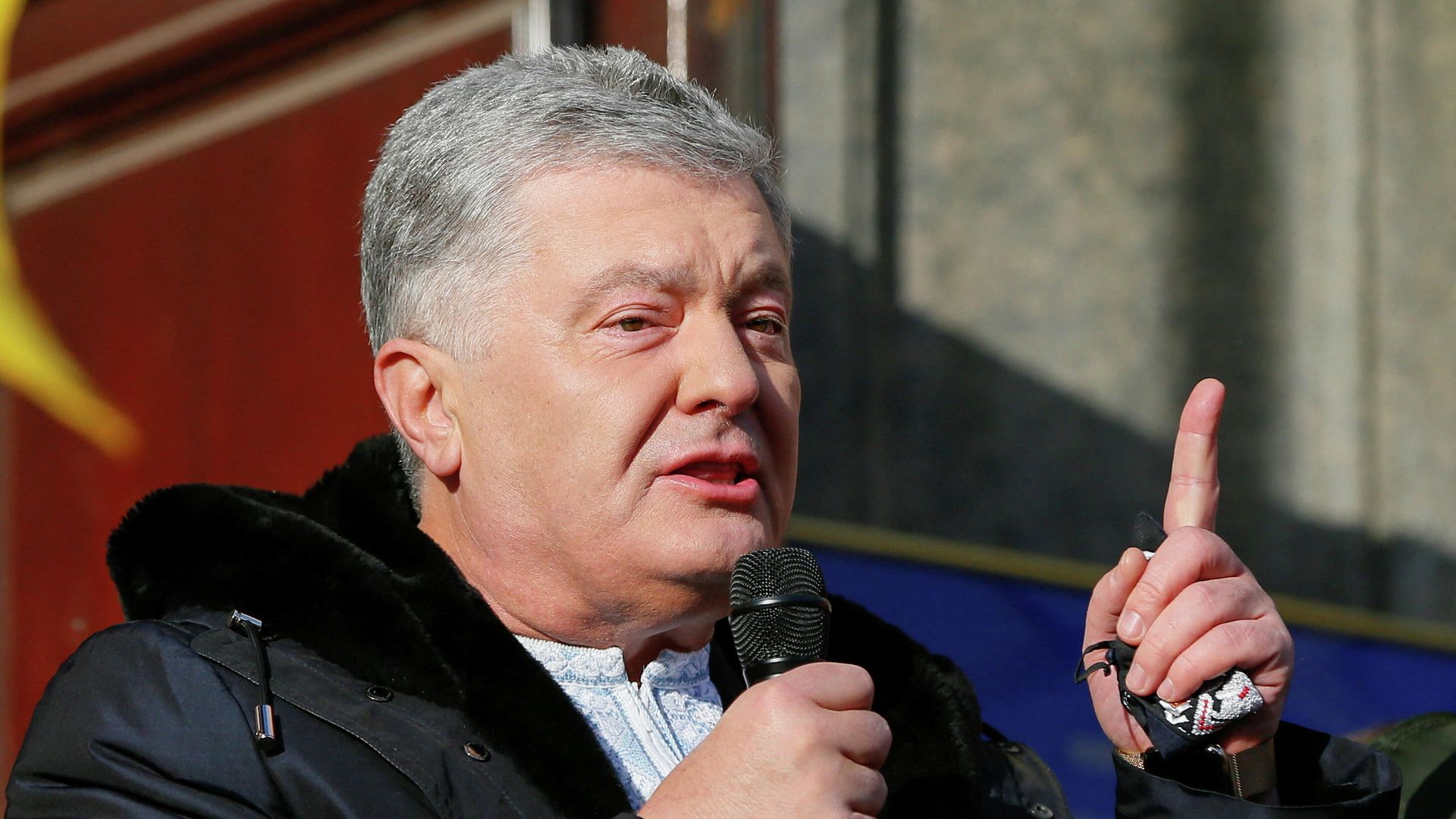 Петр Порошенко после заседания суда в Киеве Петр Порошенко после заседания суда в Киеве - РИА Новости, 1920, 19.01.2022