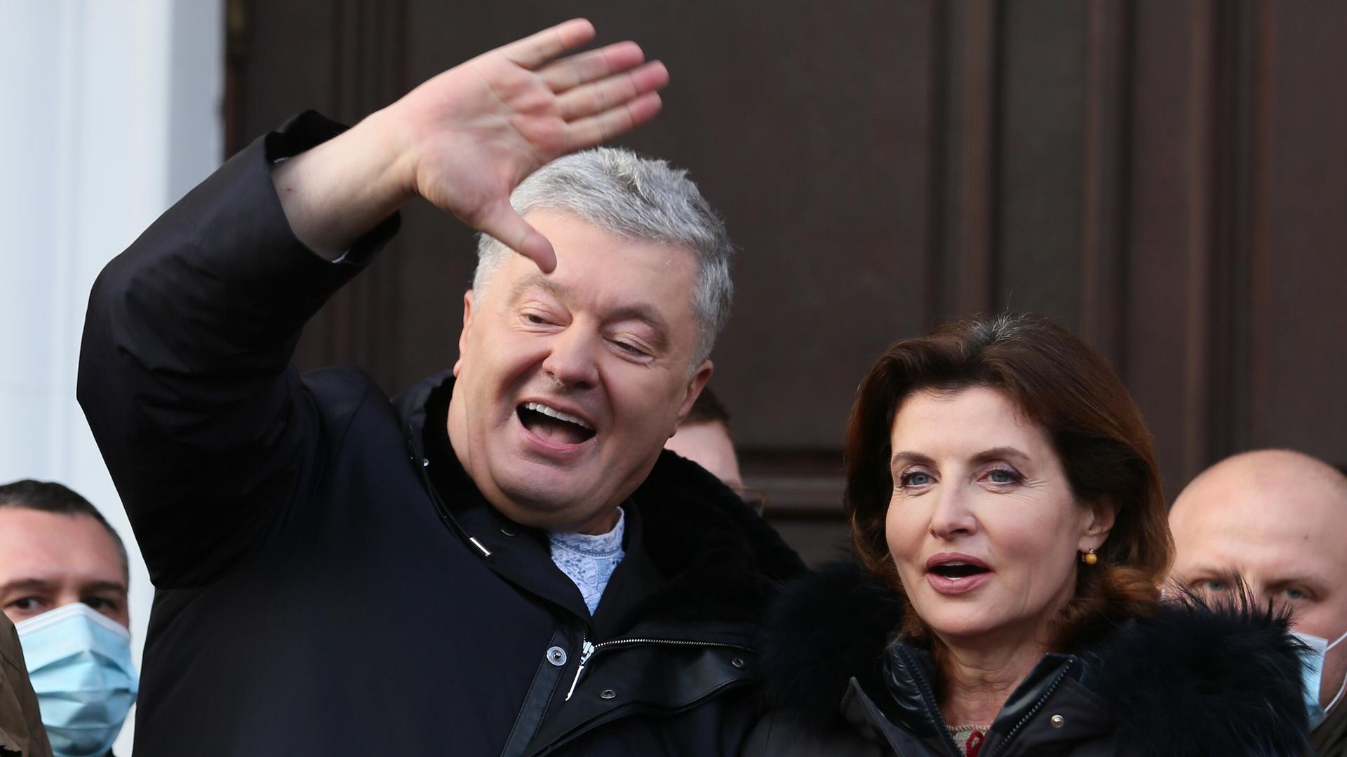 Бывший президент Украины Петр Порошенко после заседания Печерского районного суда в Киеве Бывший президент Украины Петр Порошенко после заседания Печерского районного суда в Киеве - РИА Новости, 1920, 19.01.2022