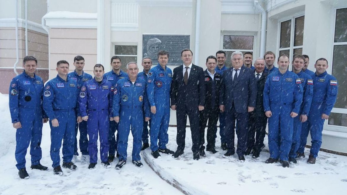 Глава Самарской области Дмитрий Азаров встретился с отрядом космонавтов НИИ центра подготовки космонавтов имени Ю.А.Гагарина - РИА Новости, 1920, 20.01.2022