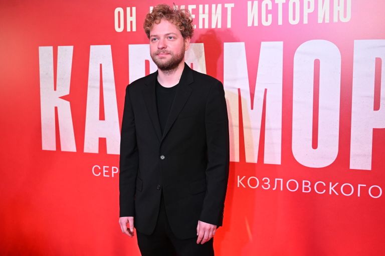 Актёр Александр Алябьев на премьере сериала режиссера Данилы Козловского Карамора в кинотеатре КАРО 11 Октябрь Актёр Александр Алябьев на премьере сериала режиссера Данилы Козловского Карамора в кинотеатре КАРО 11 Октябрь