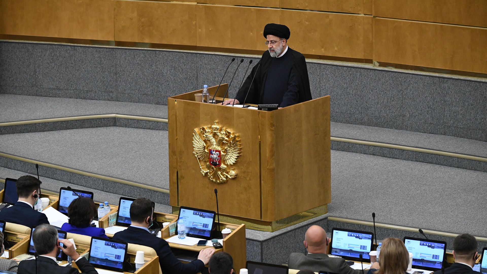 Президент Исламской Республики Иран Сейед Эбрахим Раиси выступает на пленарном заседании Госдумы РФ. 20 января 2022 Президент Исламской Республики Иран Сейед Эбрахим Раиси выступает на пленарном заседании Госдумы РФ. 20 января 2022 - РИА Новости, 1920, 20.01.2022