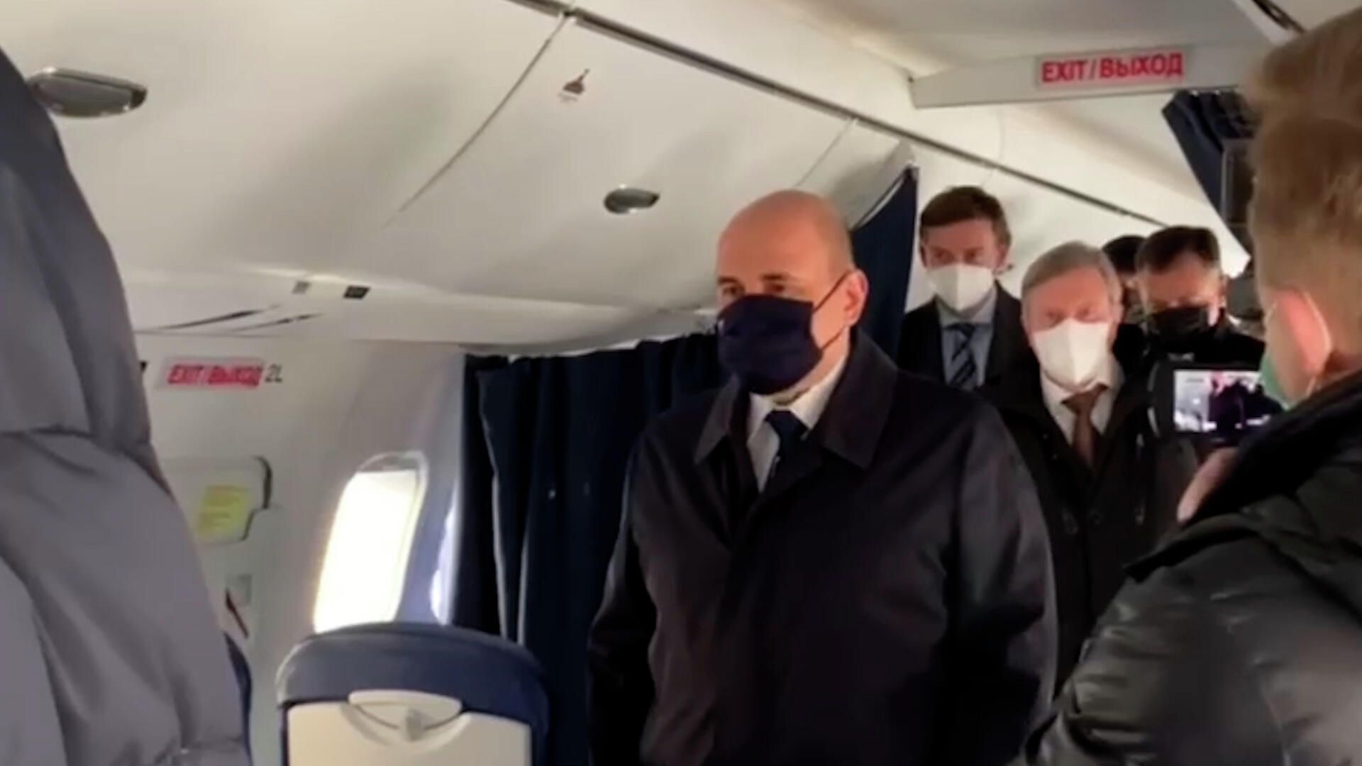 Мишустин в салоне самолета МС-21 Мишустин в салоне самолета МС-21 - РИА Новости, 1920, 20.01.2022