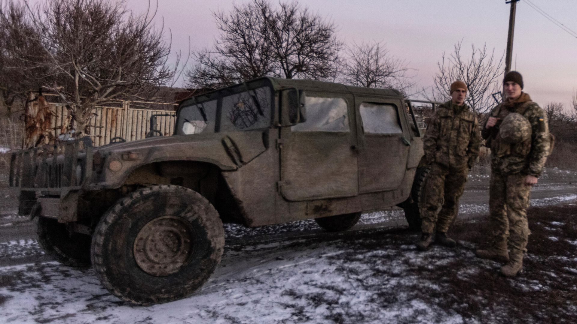 Украинские военнослужащие на линии соприкосновения в Донецкой области Украинские военнослужащие на линии соприкосновения в Донецкой области - РИА Новости, 1920, 24.01.2022