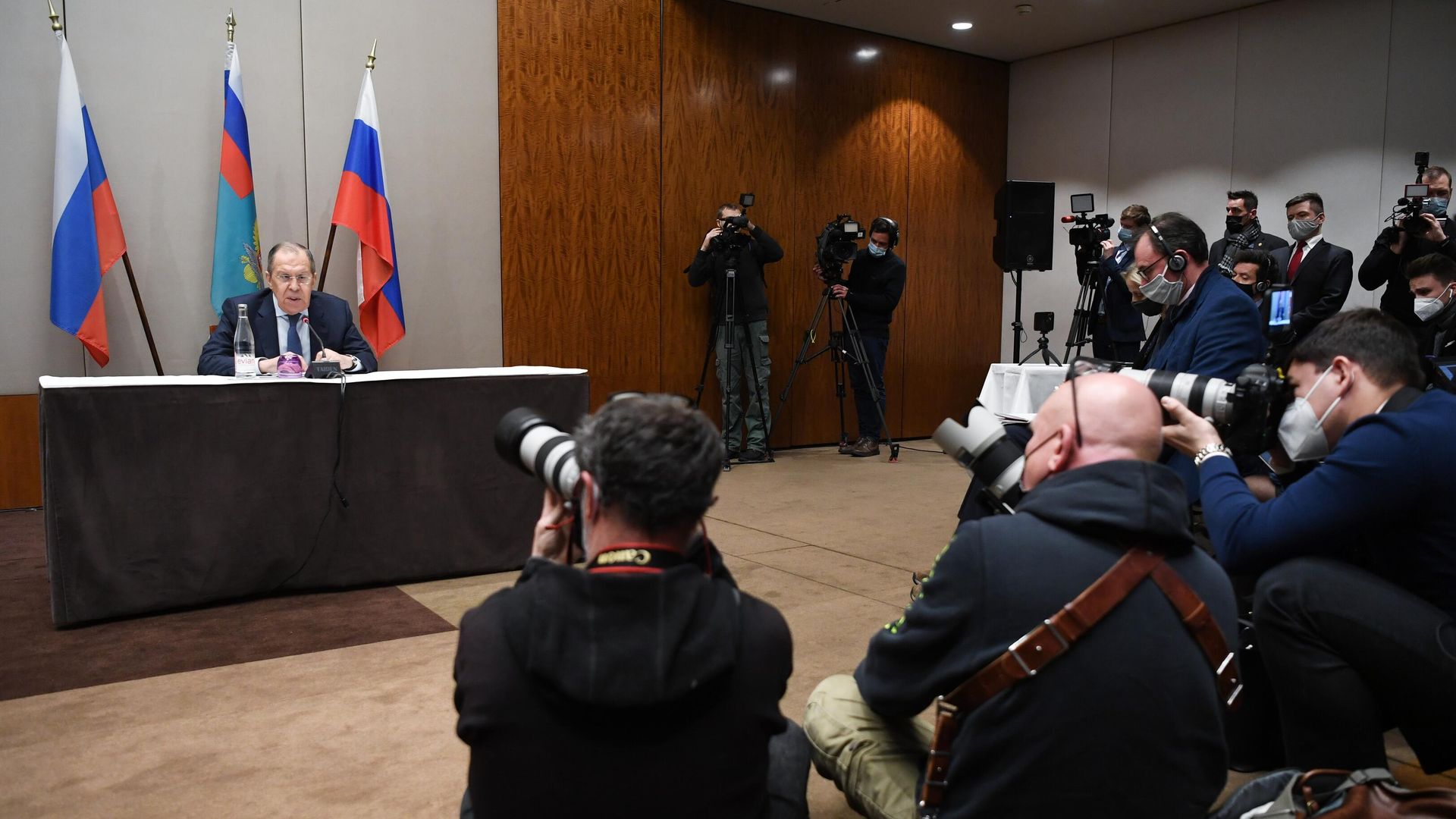Министр иностранных дел РФ Сергей Лавров на пресс-конференции по итогам переговоров с государственным секретарем США Энтони Блинкеном в Женеве Министр иностранных дел РФ Сергей Лавров на пресс-конференции по итогам переговоров с государственным секретарем США Энтони Блинкеном в Женеве - РИА Новости, 1920, 21.01.2022
