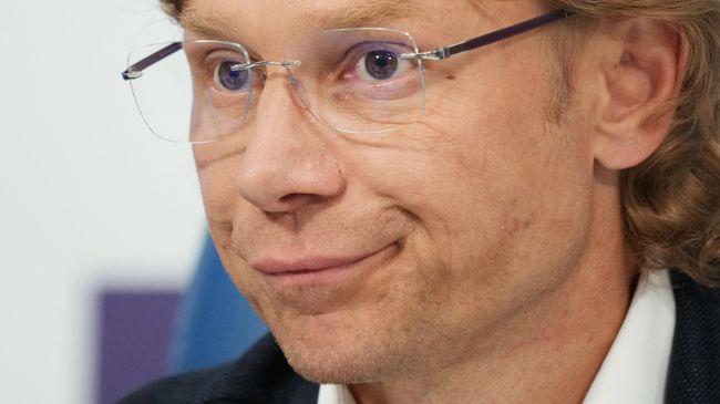 Валерий Карпин