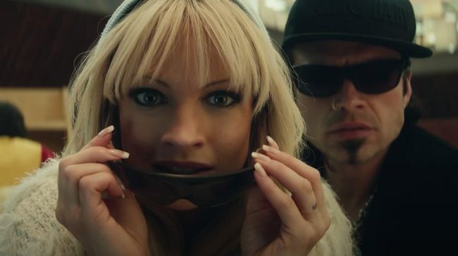 Кадр из сериала Пэм и Томми Кадр из сериала Пэм и Томми