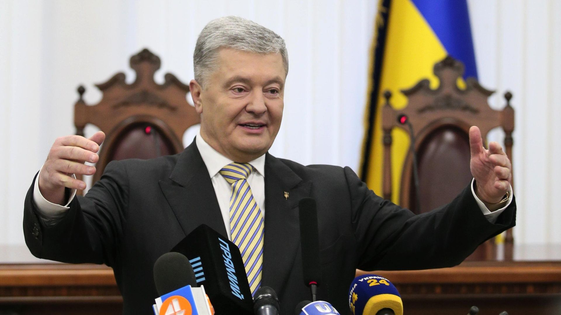 Бывший президент Украины Петр Порошенко в здании Киевского апелляционного суда - РИА Новости, 1920, 07.01.2025