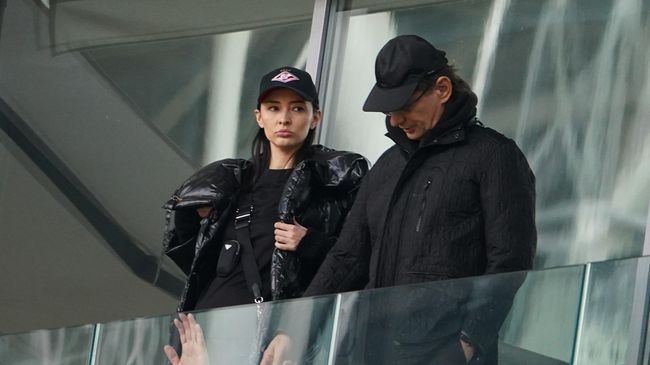 Зарема Салихова и председатель совета директор ФК Спартак Леонид Федун Зарема Салихова и председатель совета директор ФК Спартак Леонид Федун