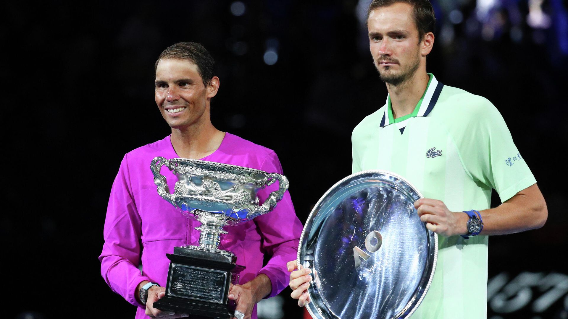 Spain's Rafael Nadal (L) poses with the winner's trophy next to Russia's Daniil Medvedev after the men's singles final match on day fourteen of the Australian Open tennis tournament in Melbourne early on January 31, 2022. (Photo by Aaron FRANCIS / AFP) / -- IMAGE RESTRICTED TO EDITORIAL USE - STRICTLY NO COMMERCIAL USE -- Spain's Rafael Nadal (L) poses with the winner's trophy next to Russia's Daniil Medvedev after the men's singles final match on day fourteen of the Australian Open tennis tournament in Melbourne early on January 31, 2022. (Photo by Aaron FRANCIS / AFP) / -- IMAGE RESTRICTED TO EDITORIAL USE - STRICTLY NO COMMERCIAL USE -- - РИА Новости, 1920, 30.01.2022