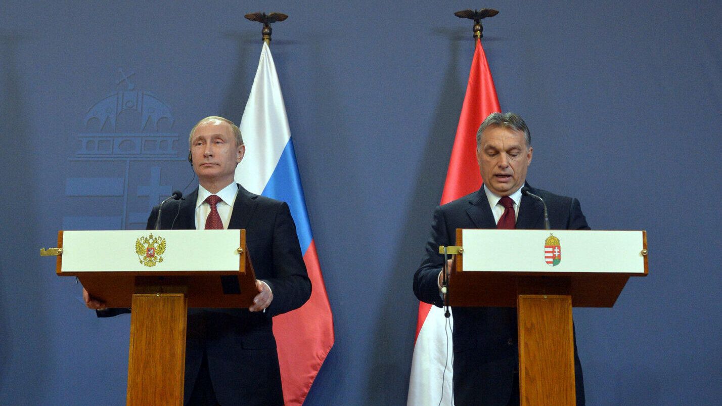Президент России Владимир Путин и премьер-министр Венгерской Республики Виктор Орбан во время совместной пресс-конференции в Будапеште. 17 февраля 2015 - РИА Новости, 1920, 28.11.2025
