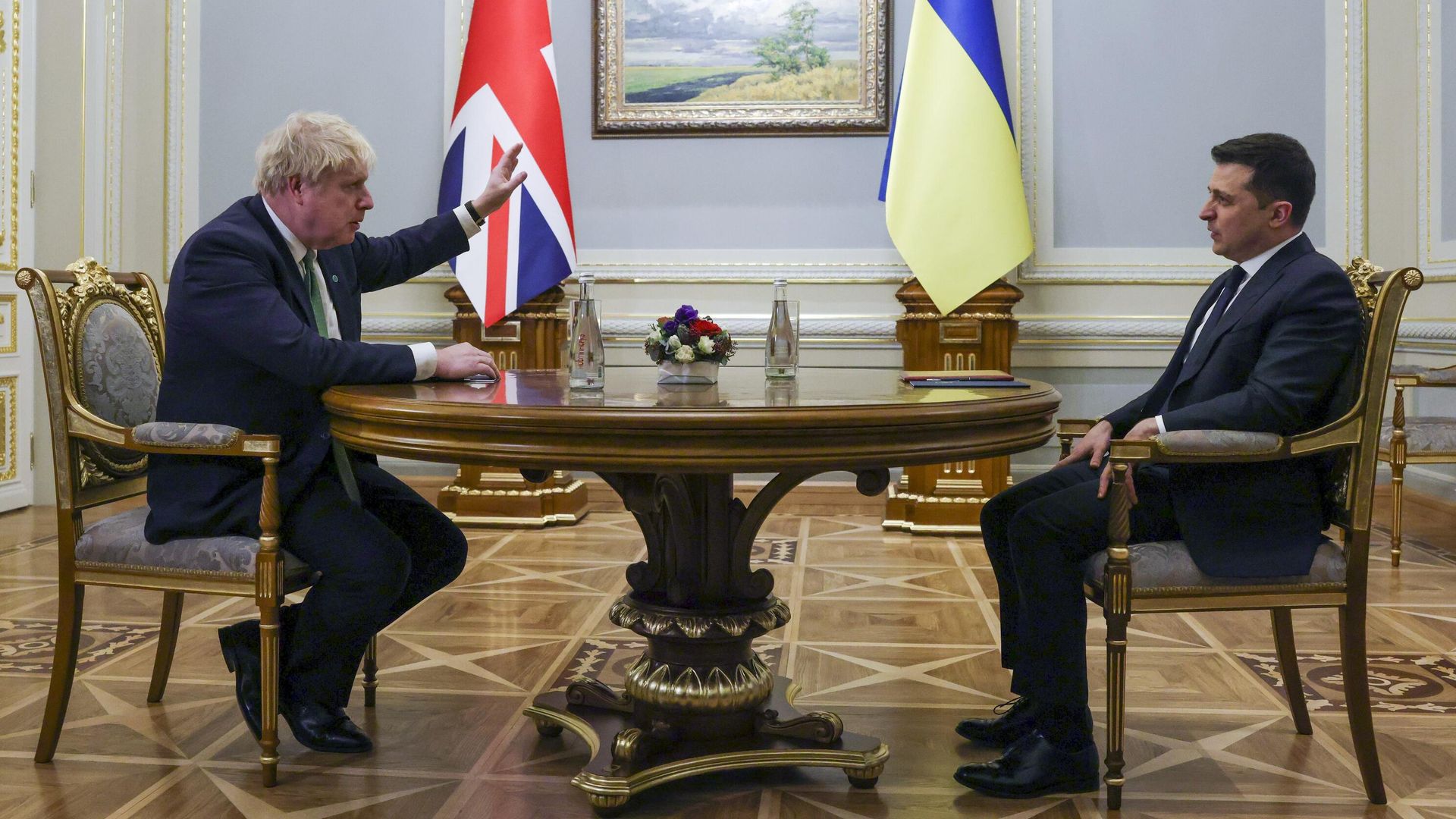 Премьер-министр Великобритании Борис Джонсон и президент Украины Владимир Зеленский - РИА Новости, 1920, 07.06.2022