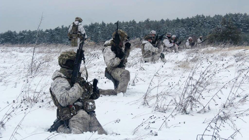 Украинские военнослужащие во время военных учений во Львовской области Украинские военнослужащие во время военных учений во Львовской области - РИА Новости, 1920, 20.02.2022
