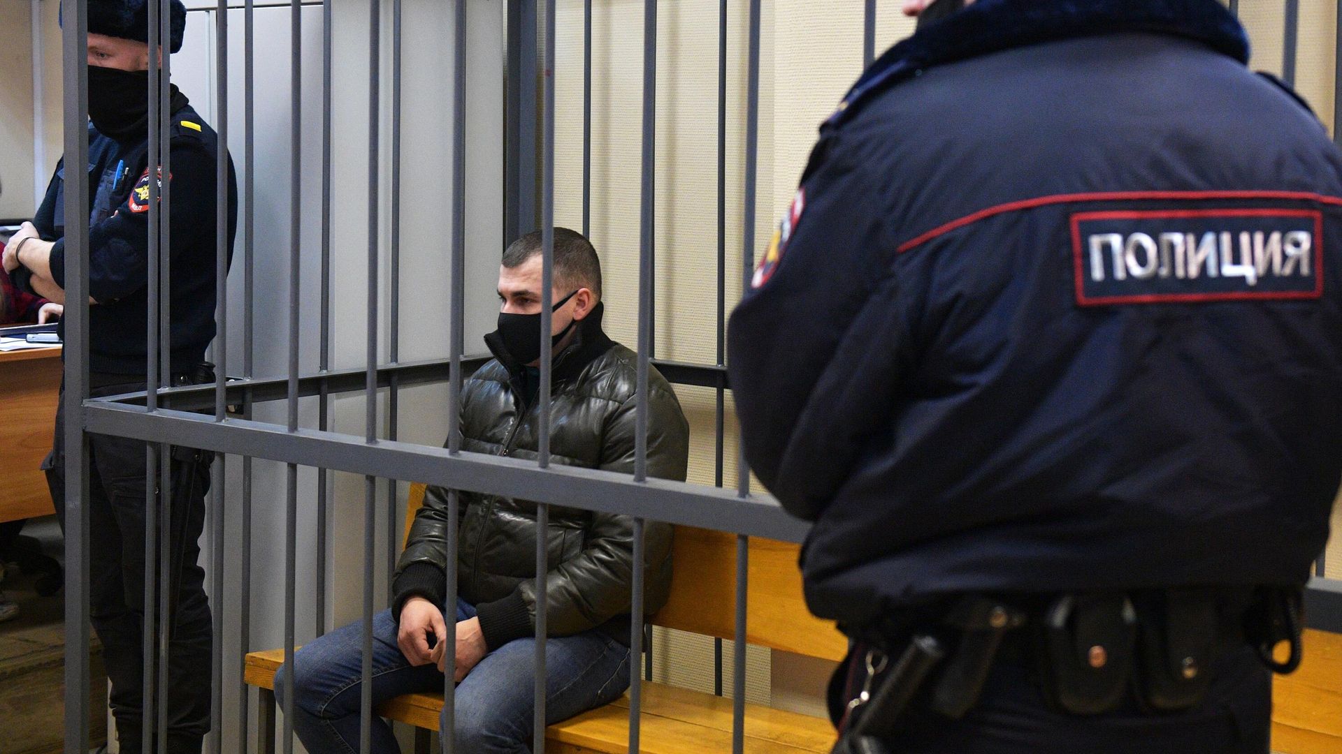 Бывший инспектор ГИБДД Александр Колесников в Василеостровском районном суде Санкт-Петербурга Бывший инспектор ГИБДД Александр Колесников в Василеостровском районном суде Санкт-Петербурга - РИА Новости, 1920, 03.02.2022