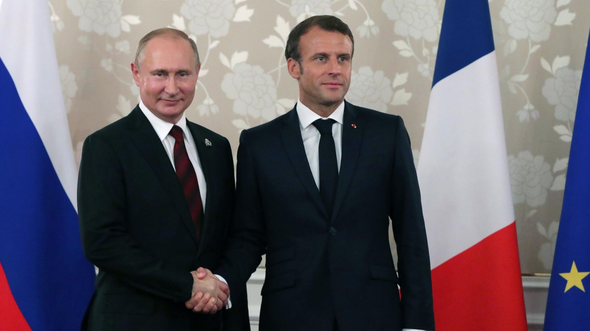 Владимир Путин и Эммануэль Макрон Владимир Путин и Эммануэль Макрон - РИА Новости, 1920, 25.04.2022
