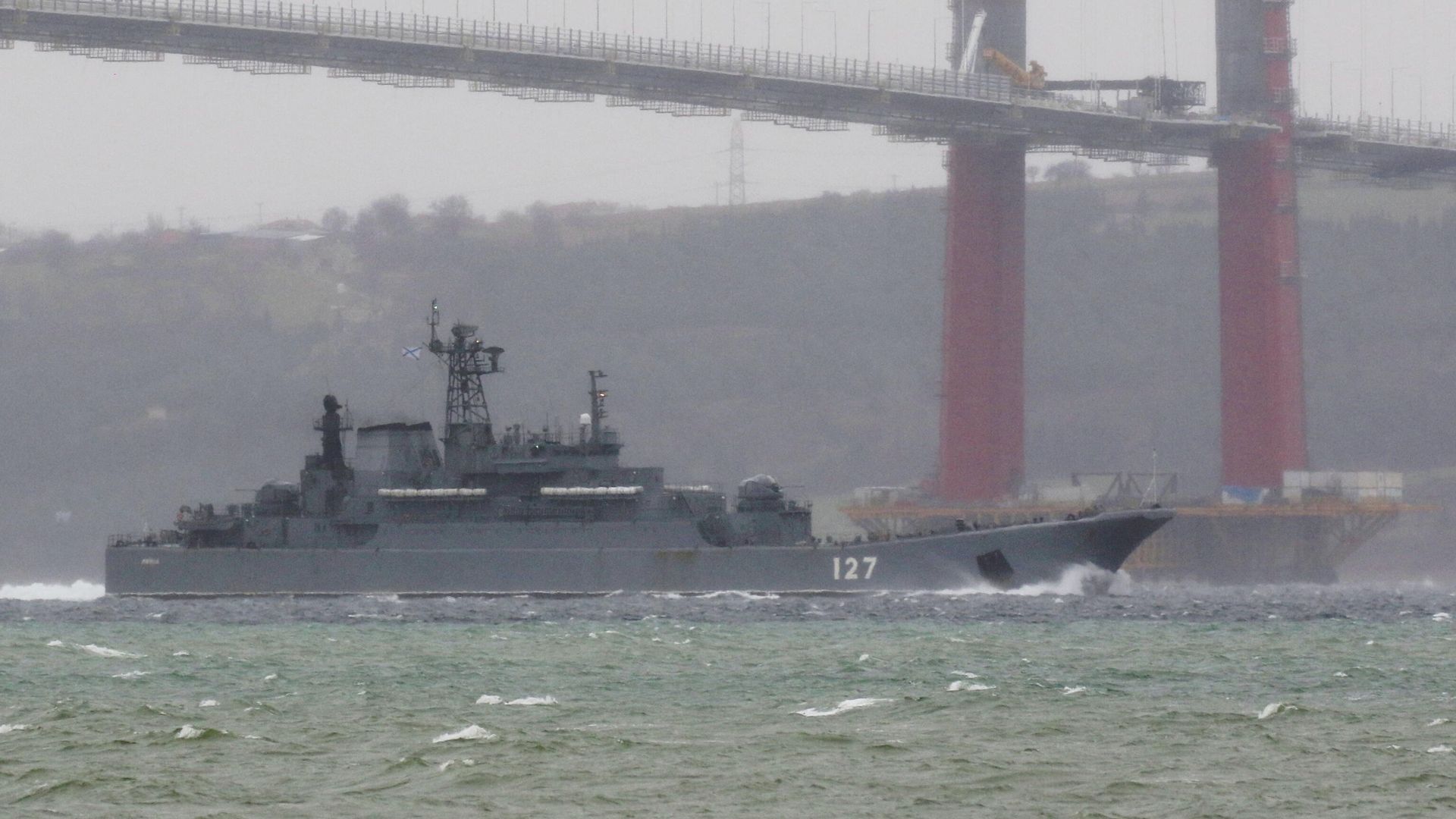 Десантный корабль ВМФ России Минск в проливе Дарданеллы Десантный корабль ВМФ России Минск в проливе Дарданеллы - РИА Новости, 1920, 25.02.2022