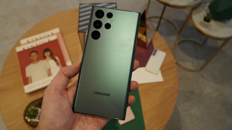 Samsung Galaxy S22 Samsung Galaxy S22