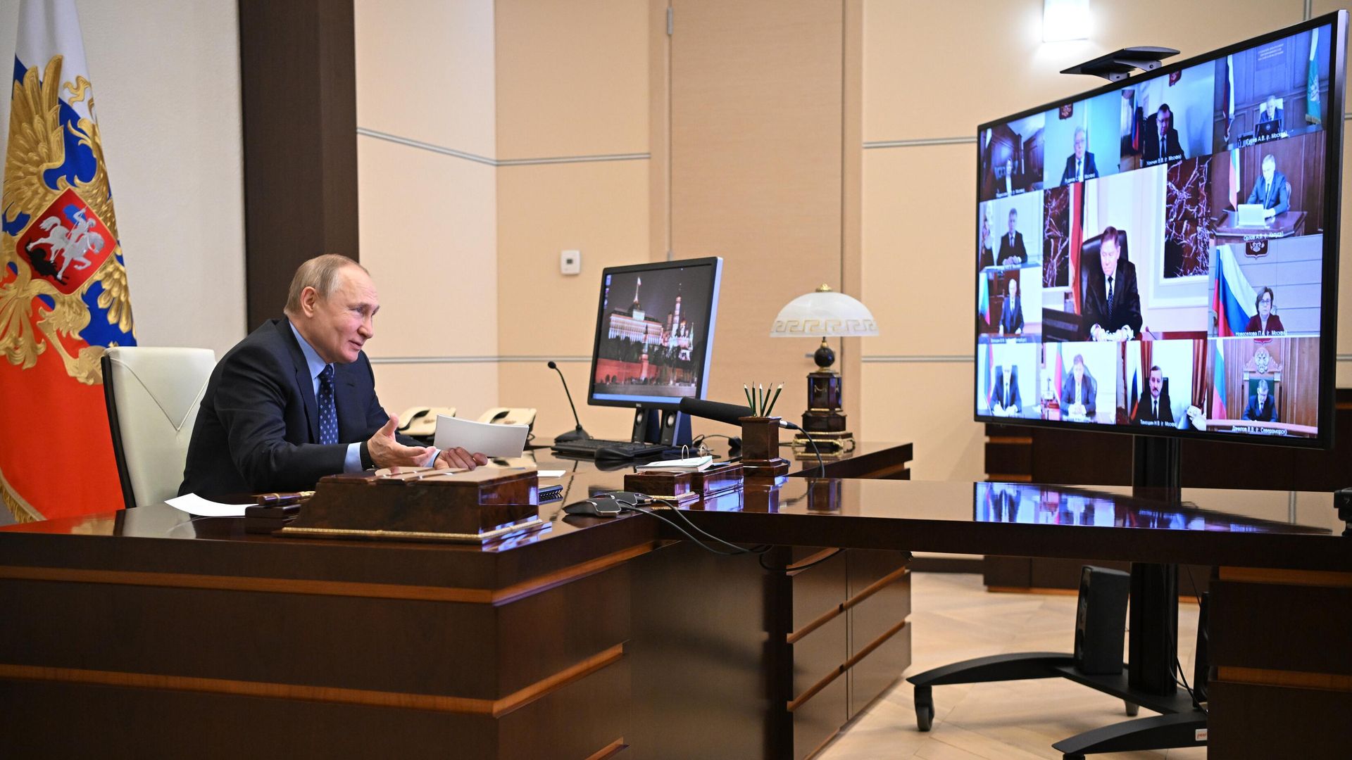 Президент России Владимир Путин принял участие в совещании судей судов общей юрисдикции и арбитражных судов - РИА Новости, 1920, 09.02.2022