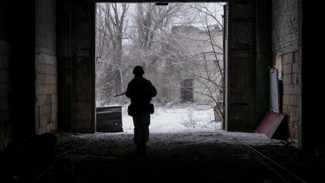 Украинский военнослужащий в Авдеевке
